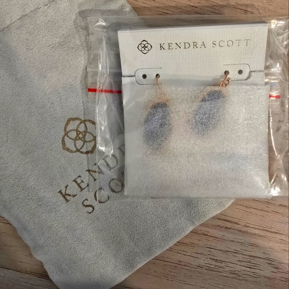 *Rare* Kendra Scott Dani Navy Dusted Rose Gold - Picture 5 of 5